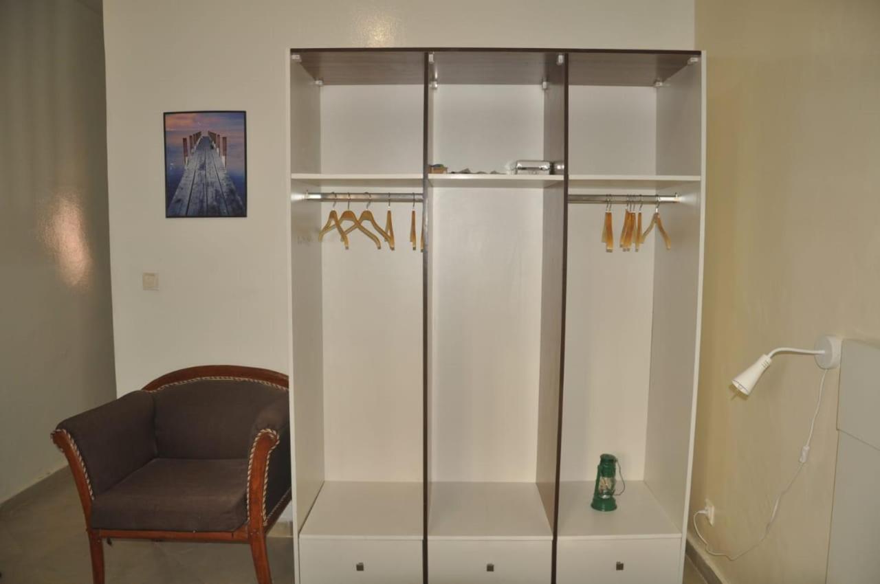 "La Coquille", Joli Loft, Moderne, Propre, Sur Et Calme Au Coeur De Saly Apartment ภายนอก รูปภาพ
