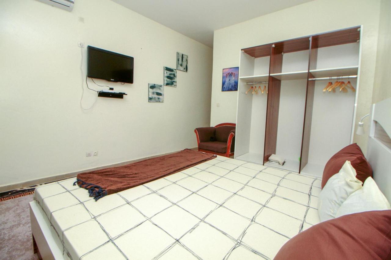"La Coquille", Joli Loft, Moderne, Propre, Sur Et Calme Au Coeur De Saly Apartment ภายนอก รูปภาพ