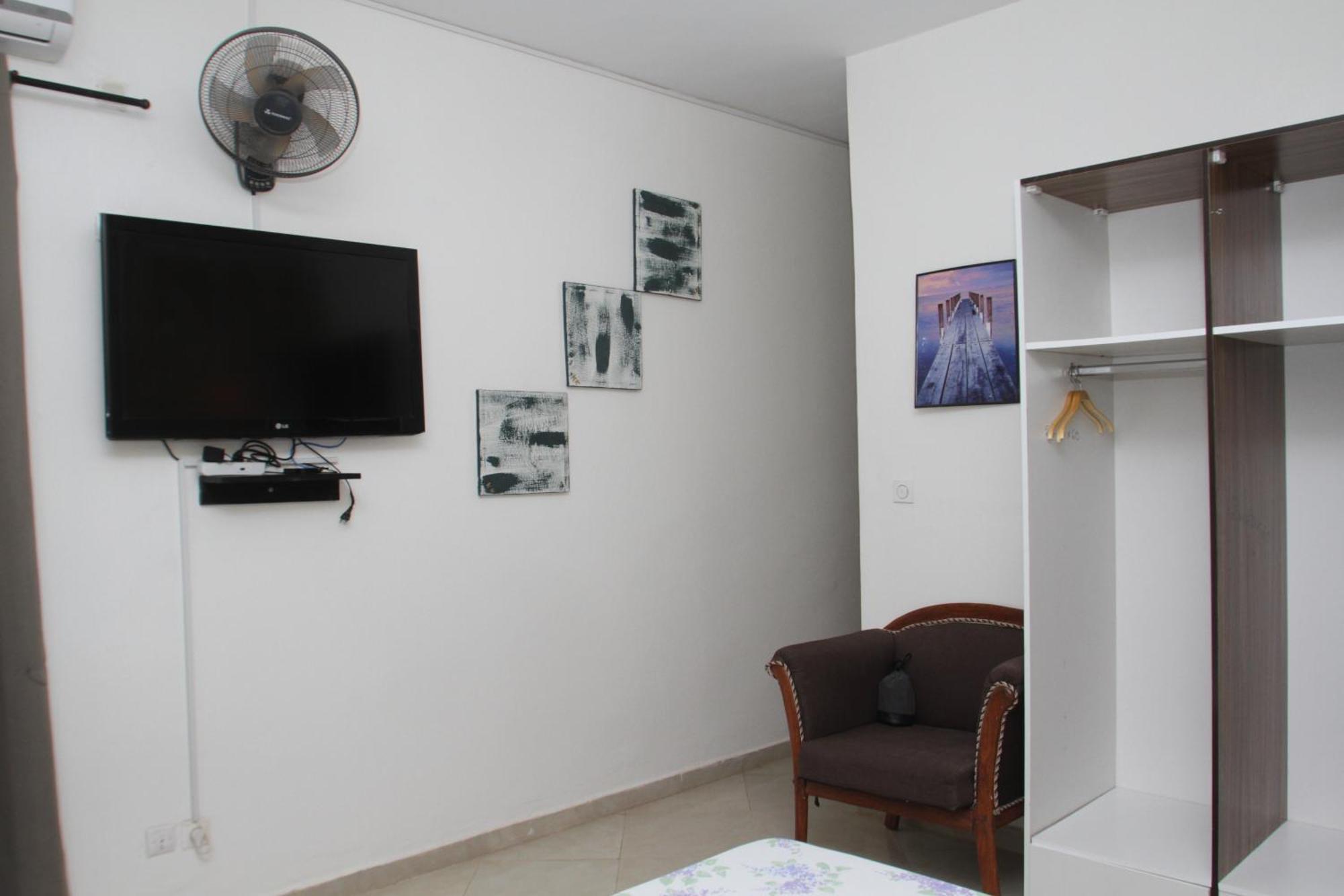 "La Coquille", Joli Loft, Moderne, Propre, Sur Et Calme Au Coeur De Saly Apartment ภายนอก รูปภาพ